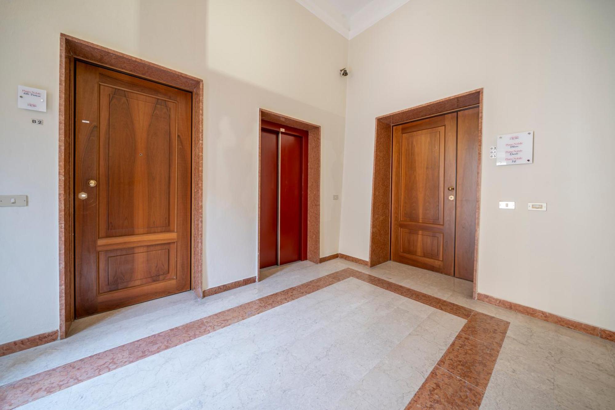 Via Emilia Centro - Stupendo Appartamento A Módena Exterior foto